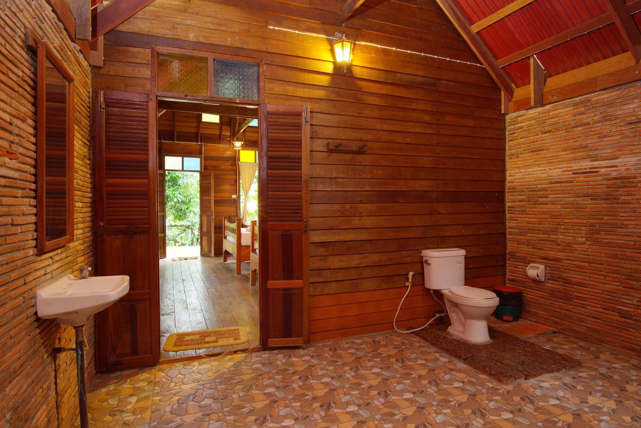 Art'S Riverview Lodge Khao Sok National Park Eksteriør bilde